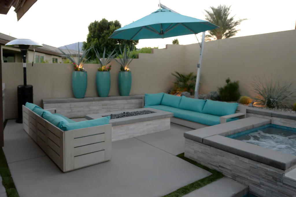 51455 N Two Palms Way