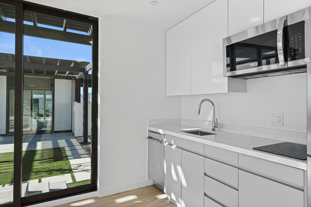 13821 Scenic Crest Way