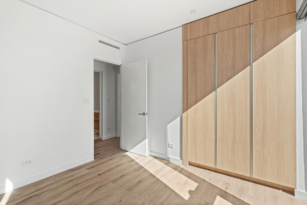 13821 Scenic Crest Way