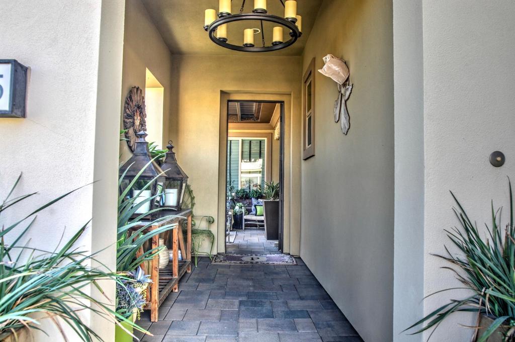 82555 Round Valley Drive