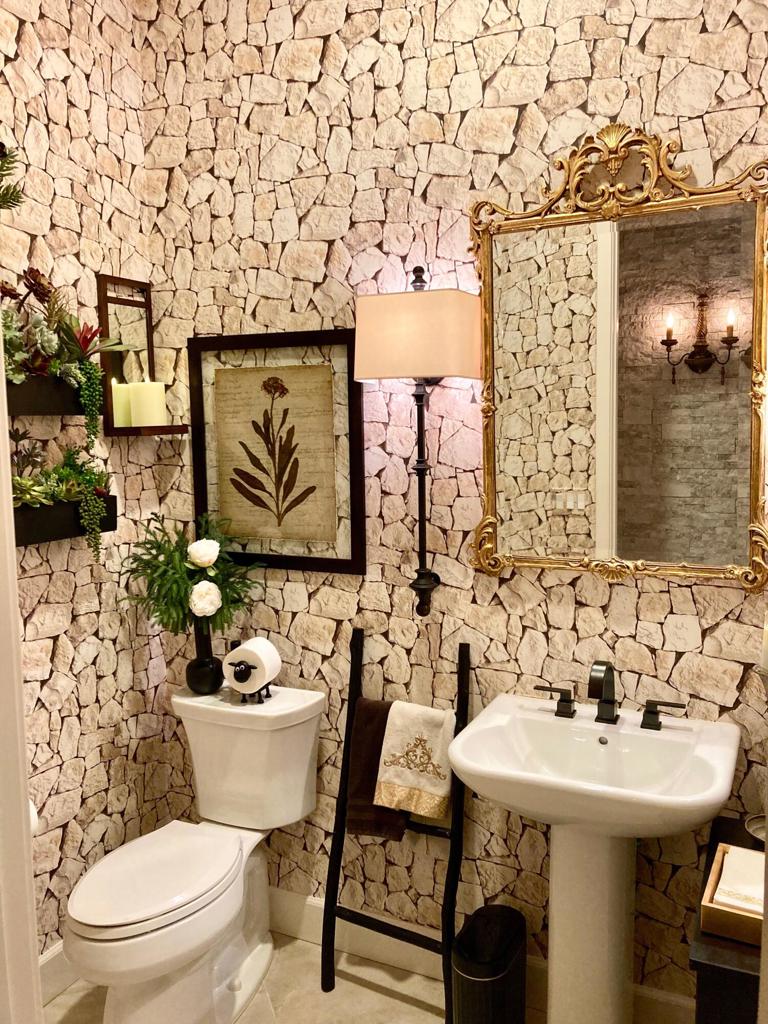 82555 Round Valley Drive