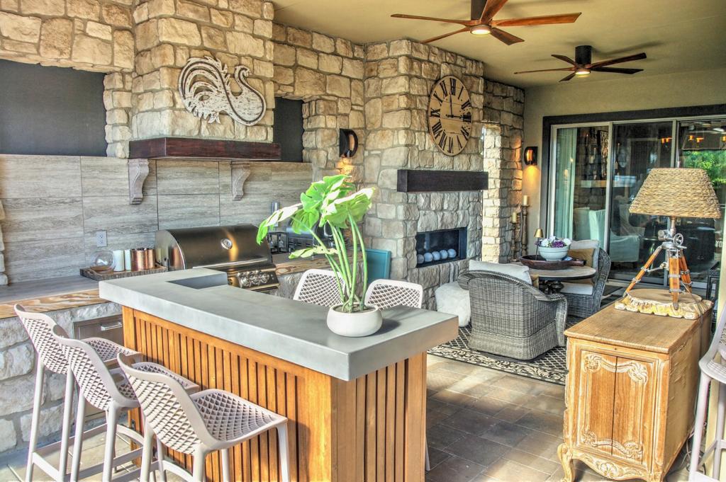 82555 Round Valley Drive