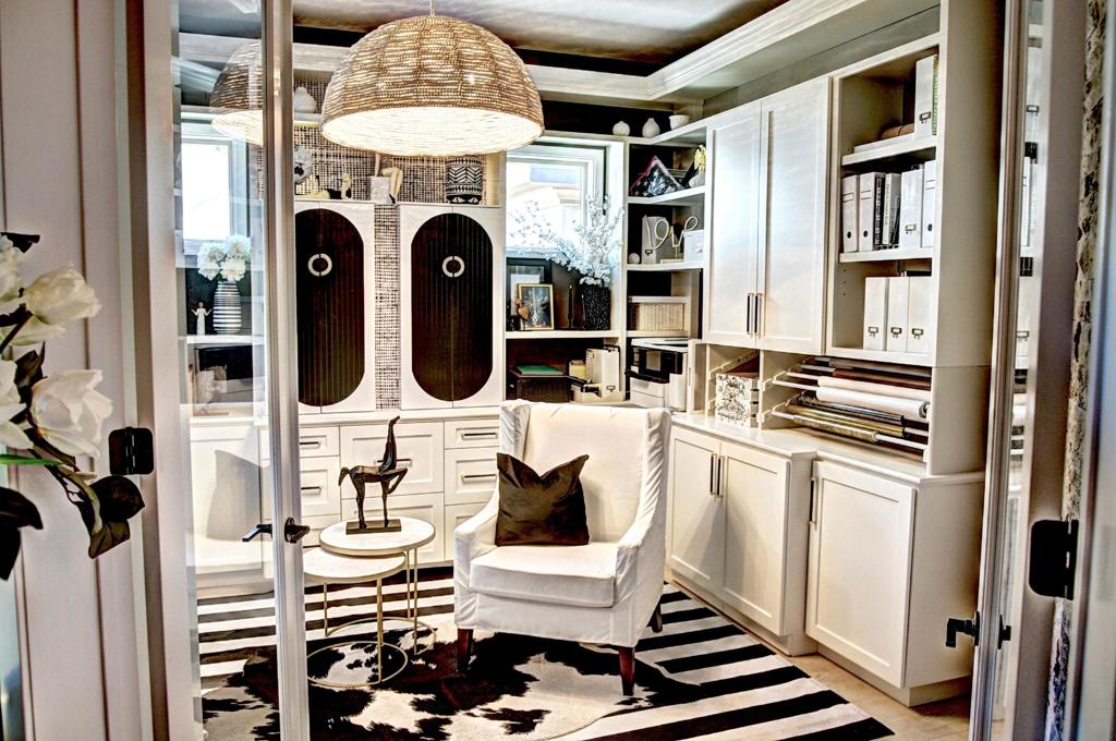 82555 Round Valley Drive