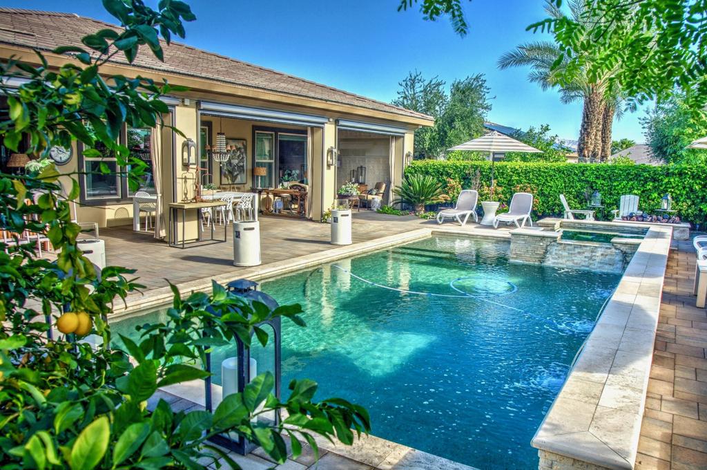 82555 Round Valley Drive