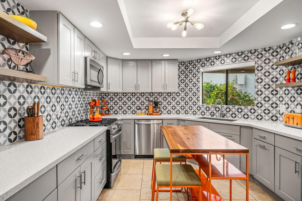 3155 E Ramon Road 904