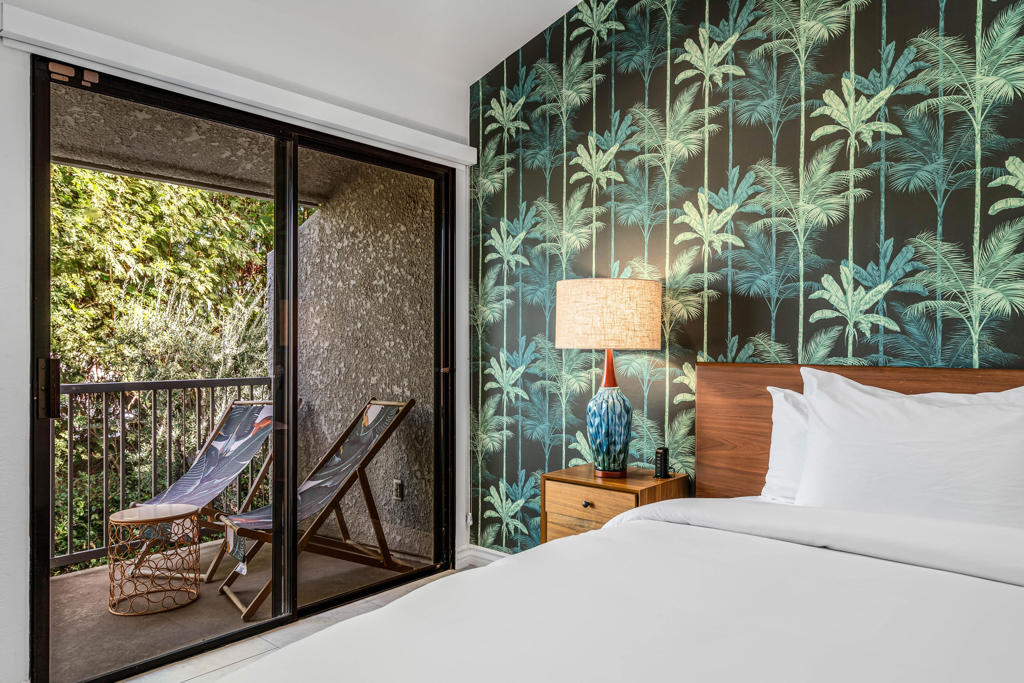 3155 E Ramon Road 904