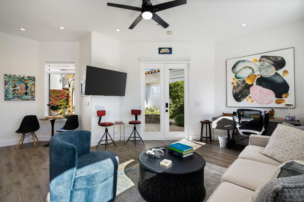 275 Loch Lomond Road