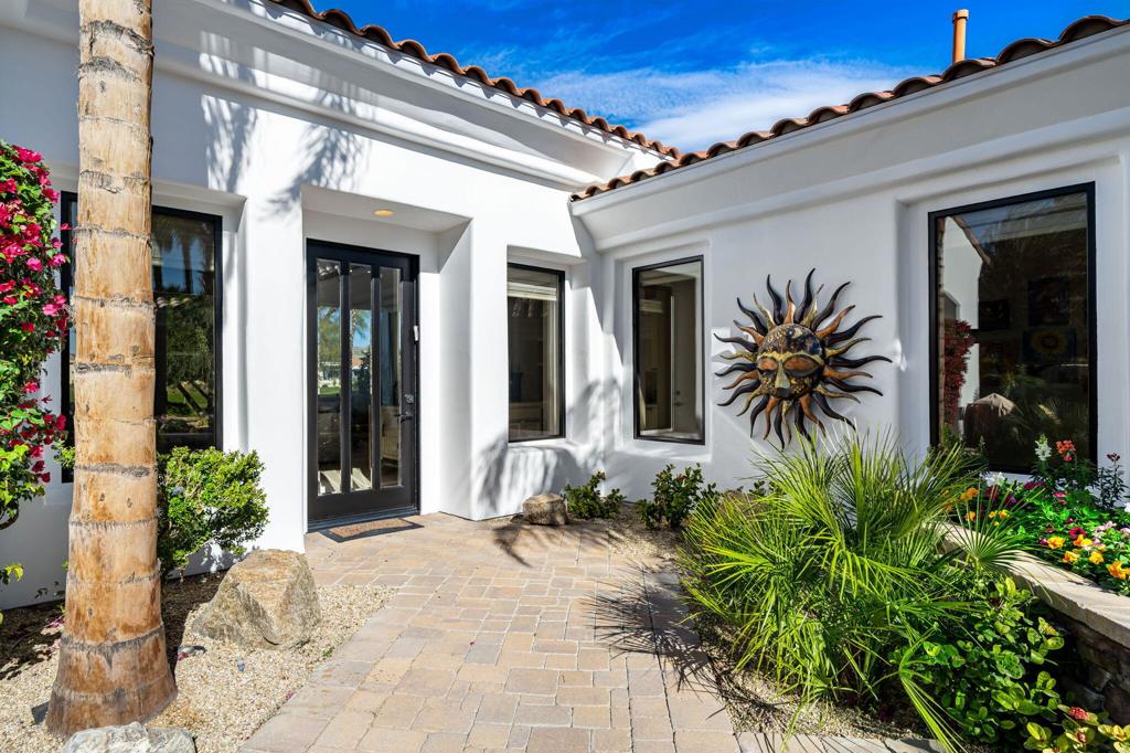 275 Loch Lomond Road