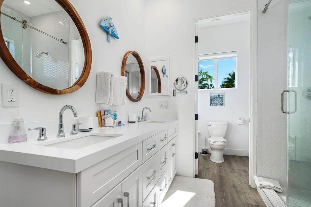 275 Loch Lomond Road