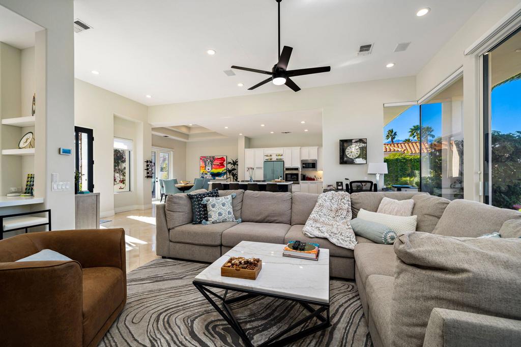 275 Loch Lomond Road