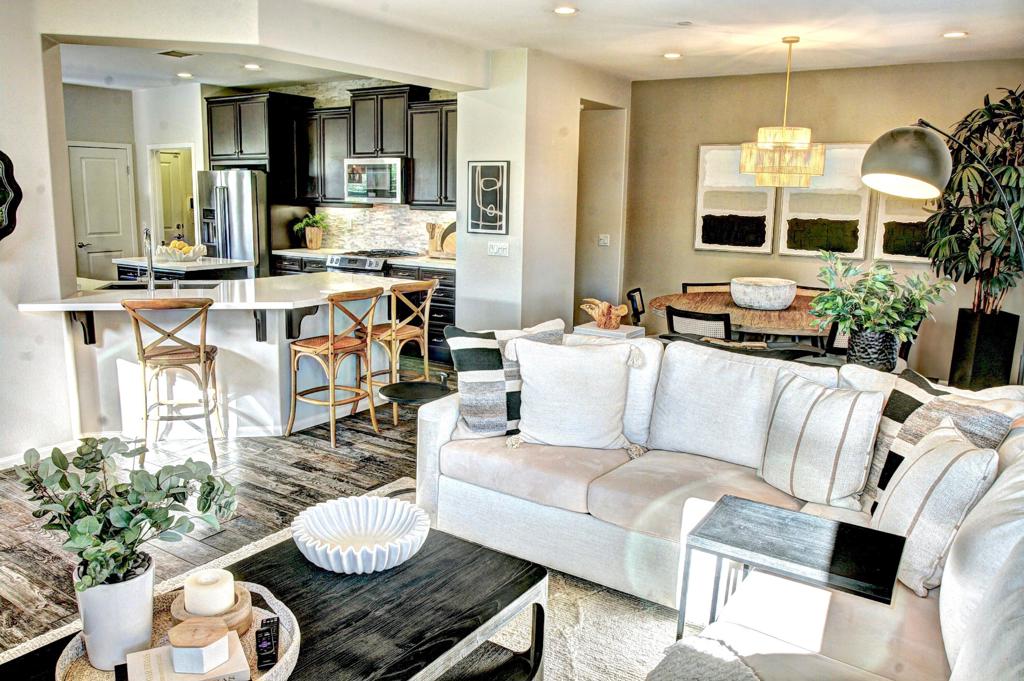 51234 Longmeadow Street