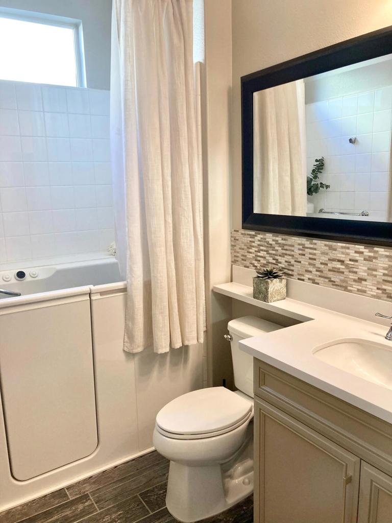 51234 Longmeadow Street