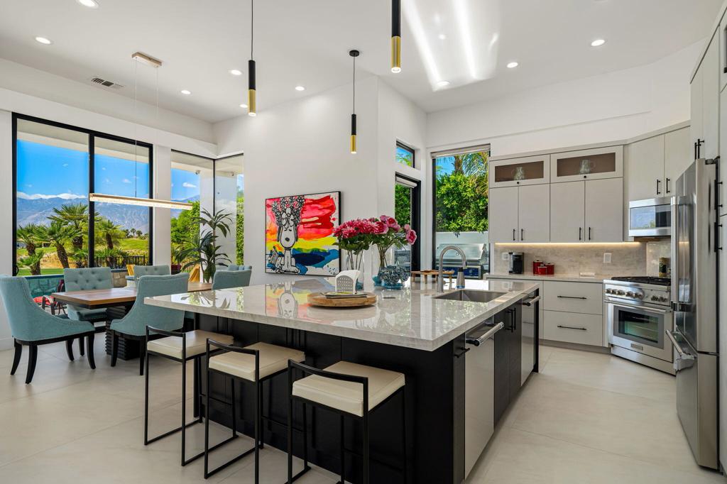 194 Loch Lomond Road