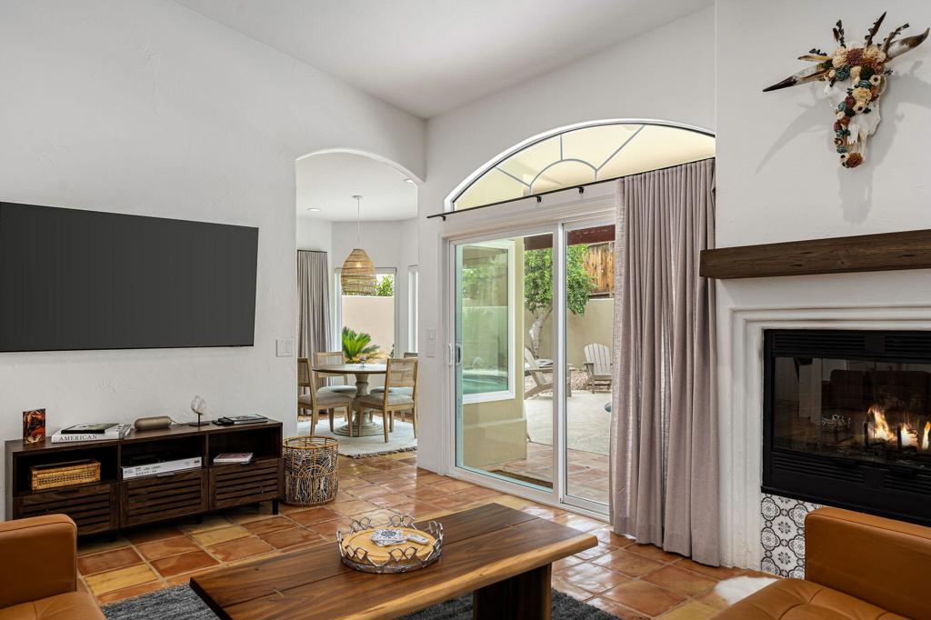 53845 Avenida Vallejo