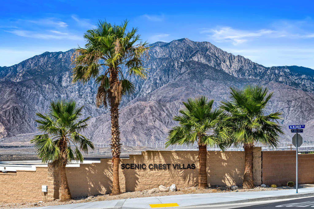 13816 Scenic Crest Circle