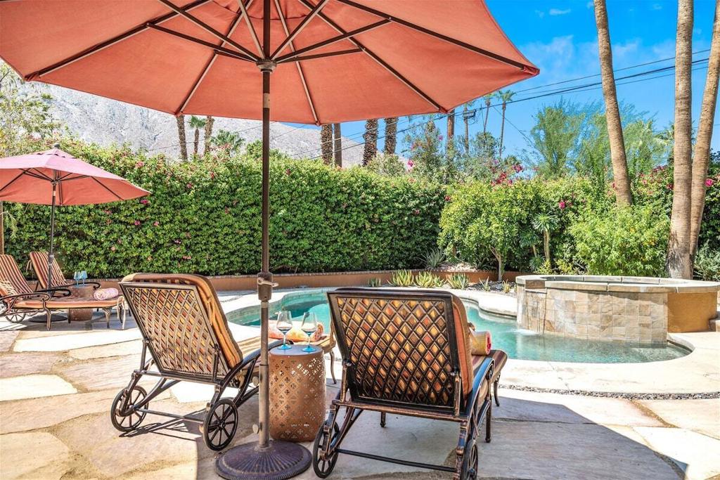 216 E Palo Verde Avenue