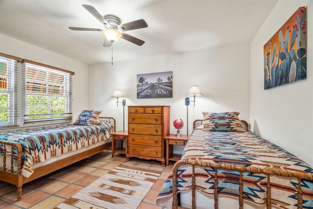 216 E Palo Verde Avenue