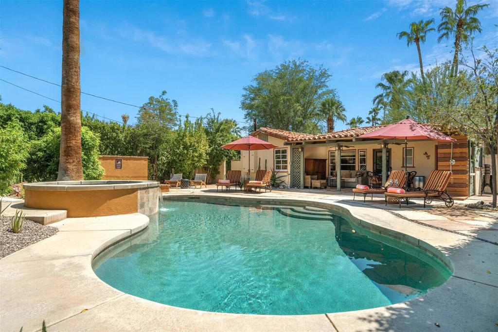 216 E Palo Verde Avenue