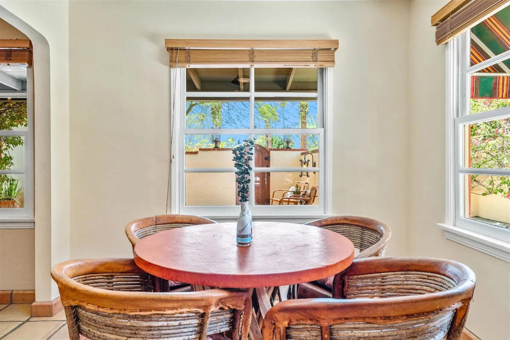 216 E Palo Verde Avenue