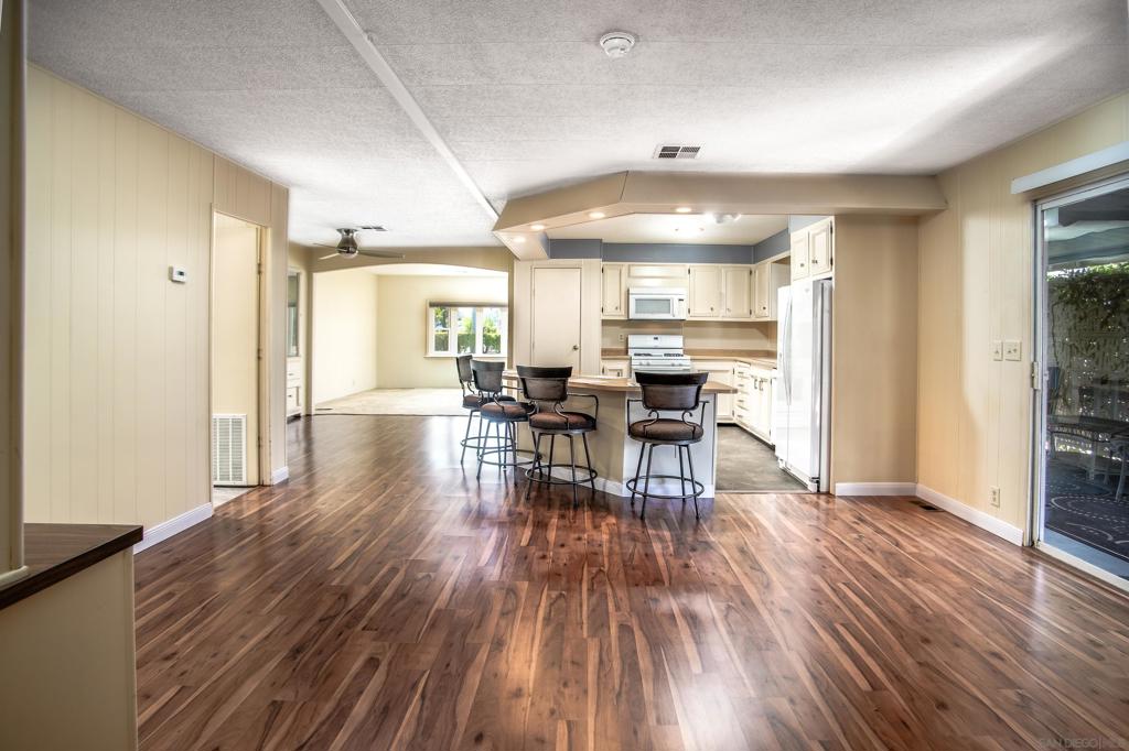 276 N El Camino Real 138