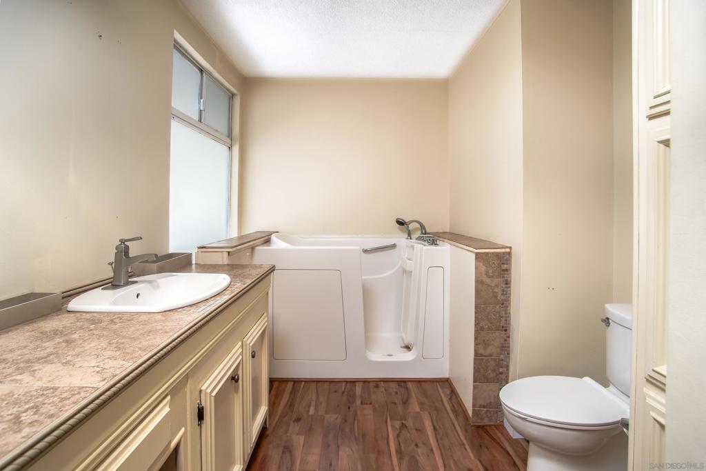 276 N El Camino Real 138