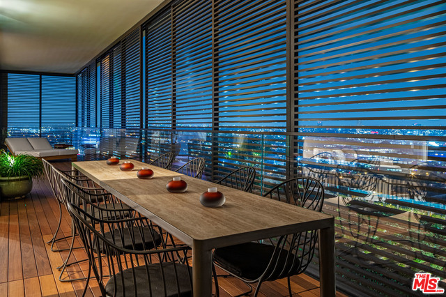 9040 W SUNSET Boulevard 1203