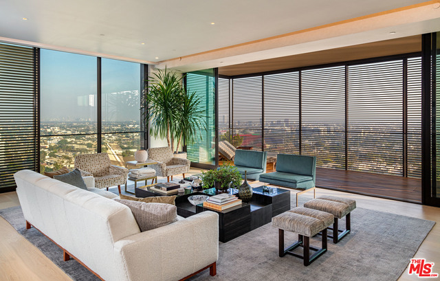 9040 W SUNSET Boulevard 1203