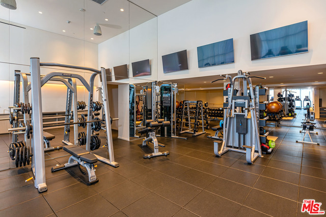 9040 W SUNSET Boulevard 1203