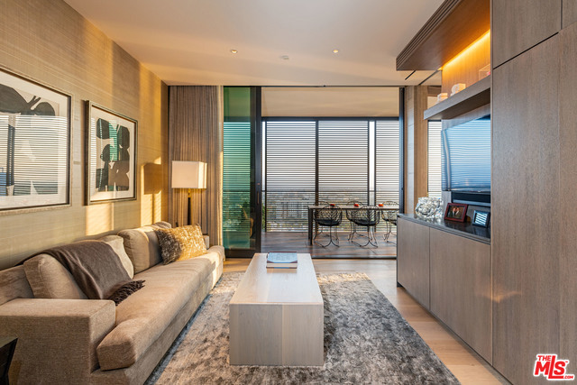 9040 W SUNSET Boulevard 1203