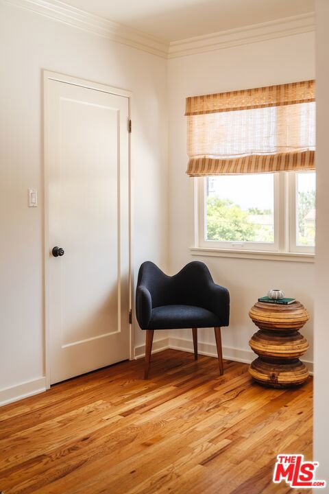 1565 N Columbus Avenue