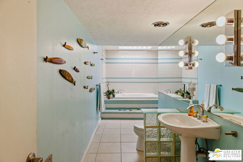 1635 Palm Tree Drive