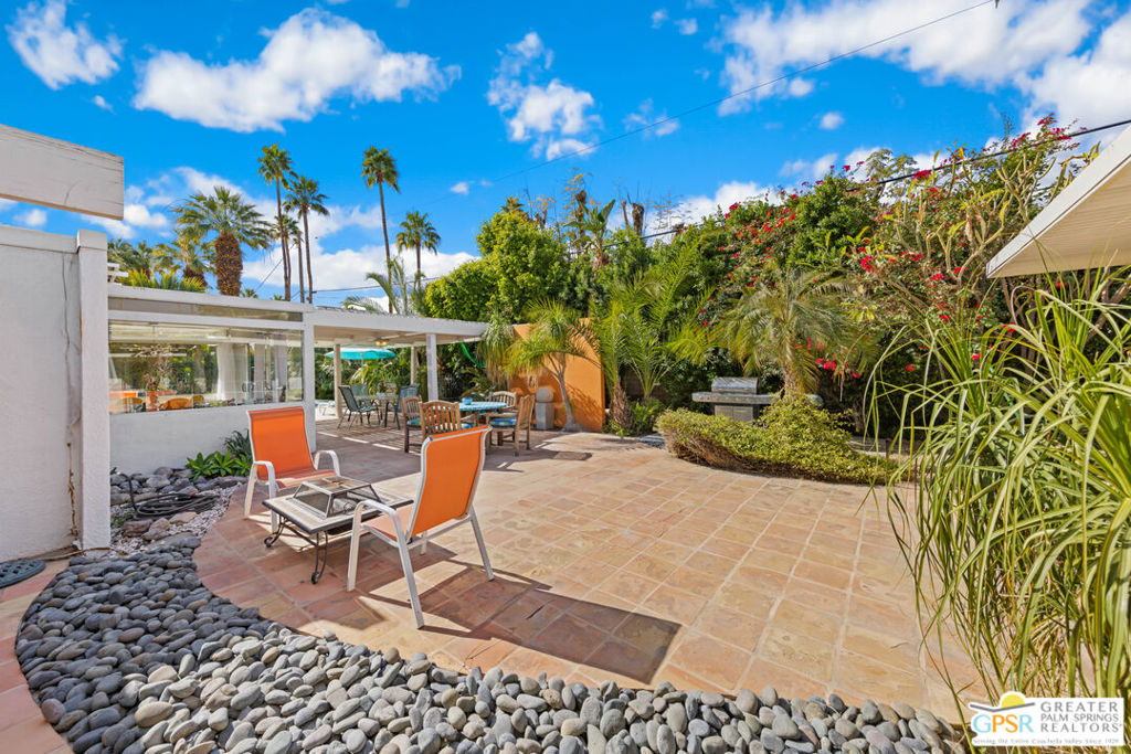 1635 Palm Tree Drive