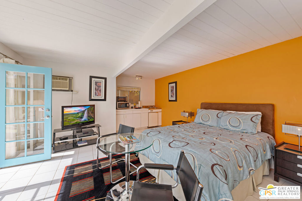 1635 Palm Tree Drive