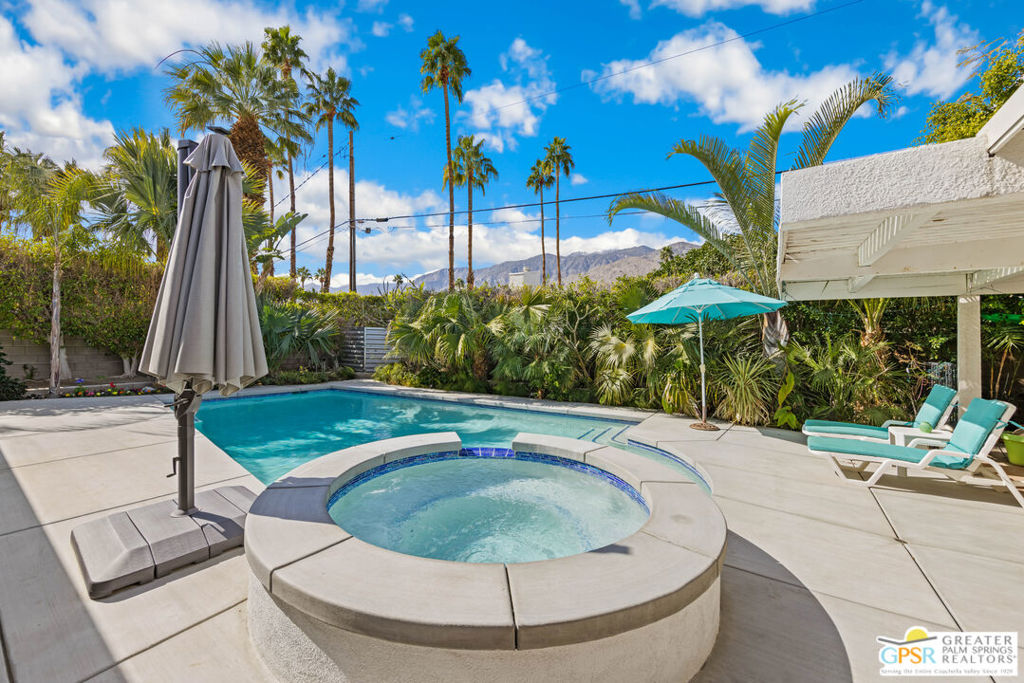 1635 Palm Tree Drive