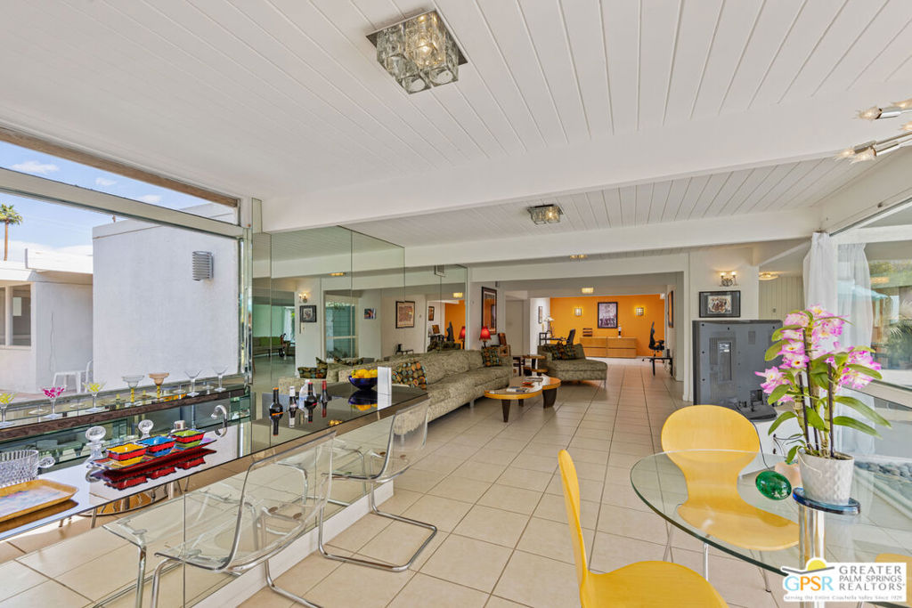 1635 Palm Tree Drive