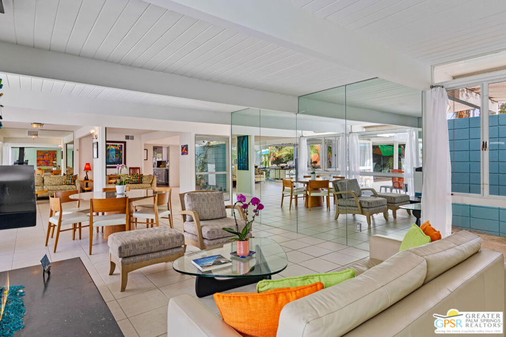 1635 Palm Tree Drive