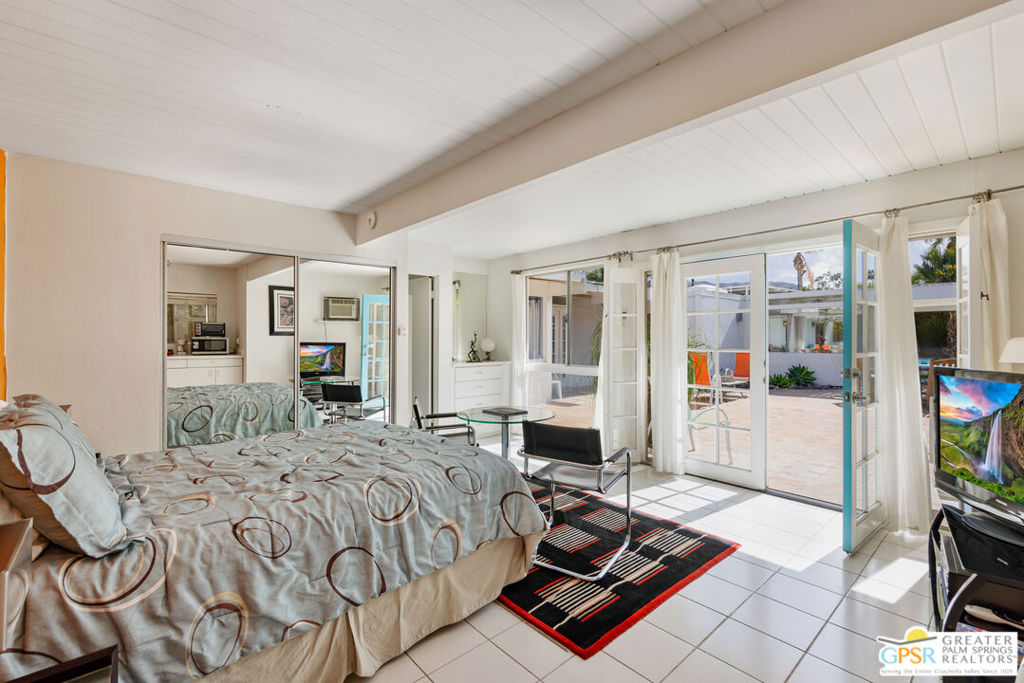 1635 Palm Tree Drive