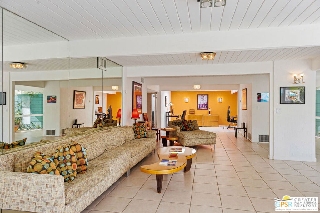 1635 Palm Tree Drive