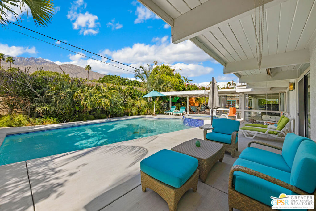 1635 Palm Tree Drive