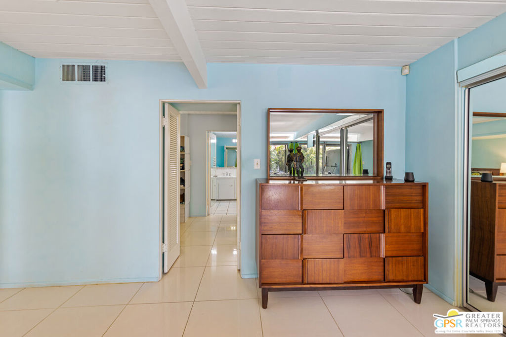 1635 Palm Tree Drive