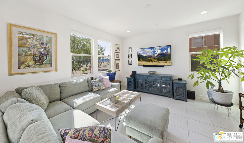 36004 Franklin Drive