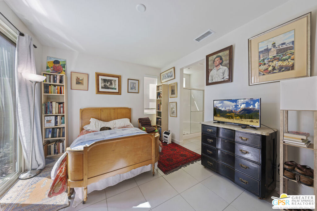 36004 Franklin Drive