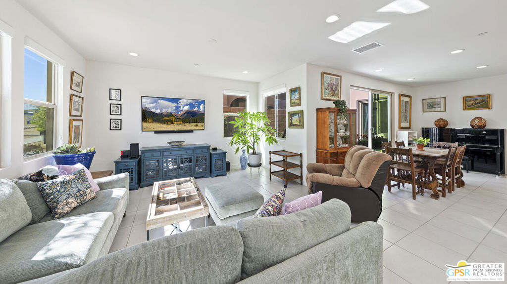 36004 Franklin Drive