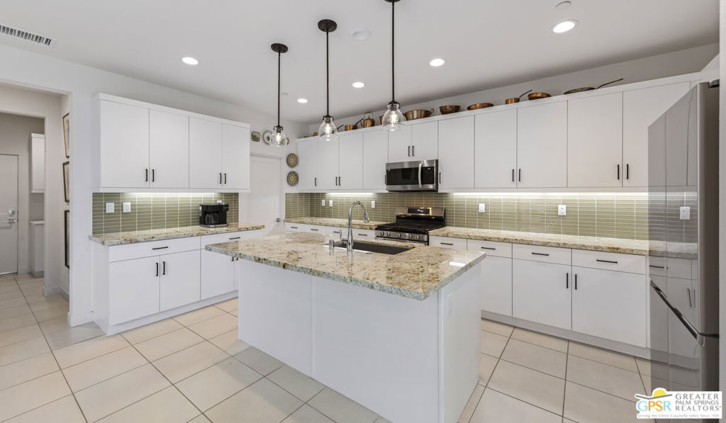 36004 Franklin Drive