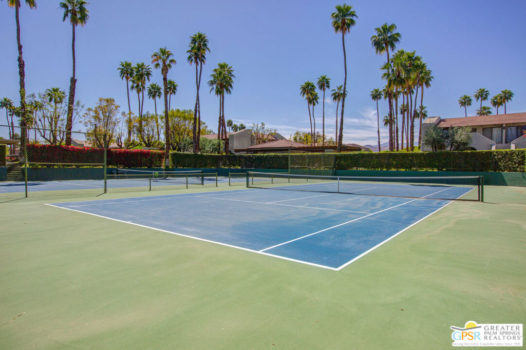 351 N Hermosa Drive 3A1