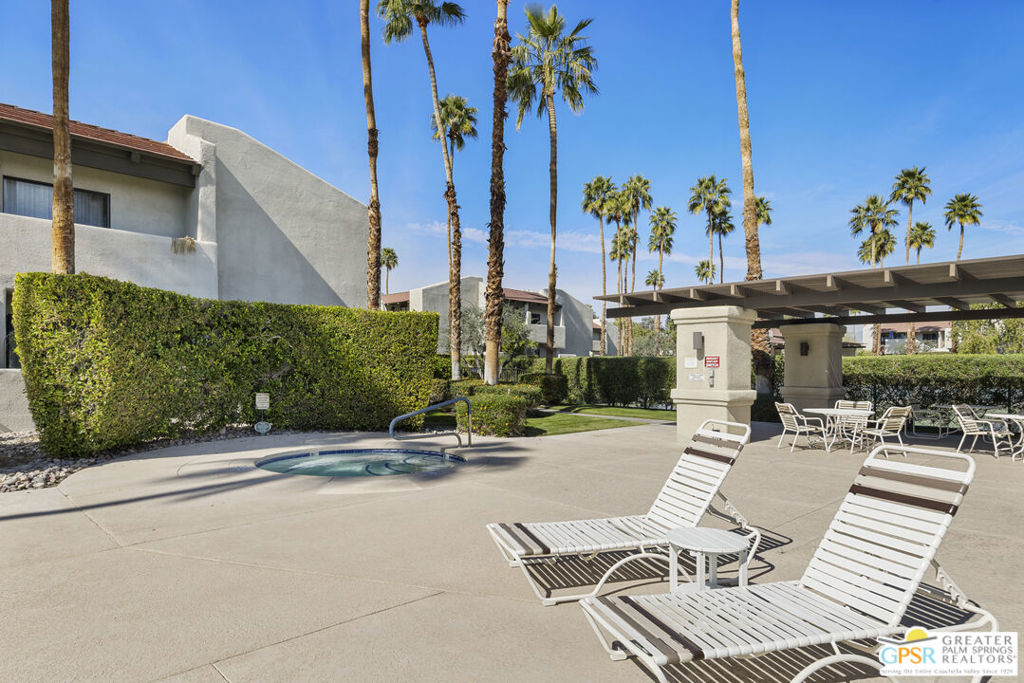 351 N Hermosa Drive 3A1