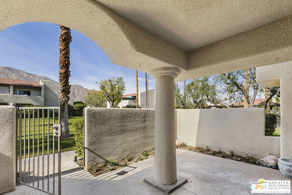 351 N Hermosa Drive 3A1