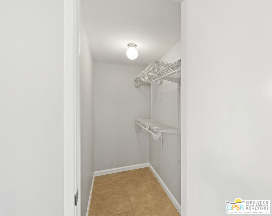 351 N Hermosa Drive 3A1