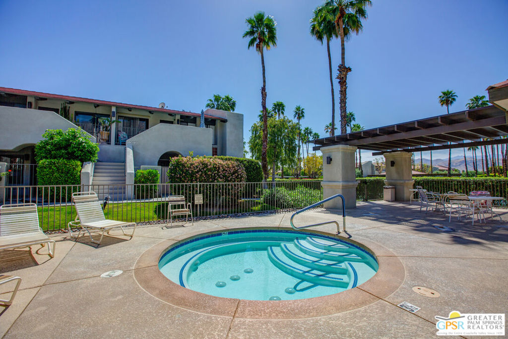 351 N Hermosa Drive 3A1