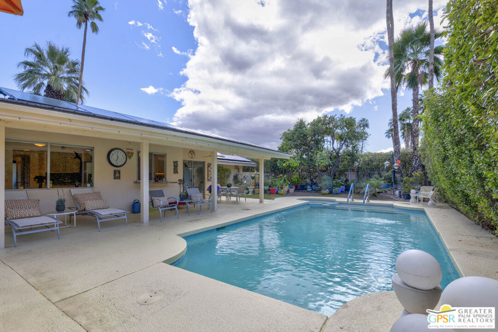 2607 S Calle Palo Fierro